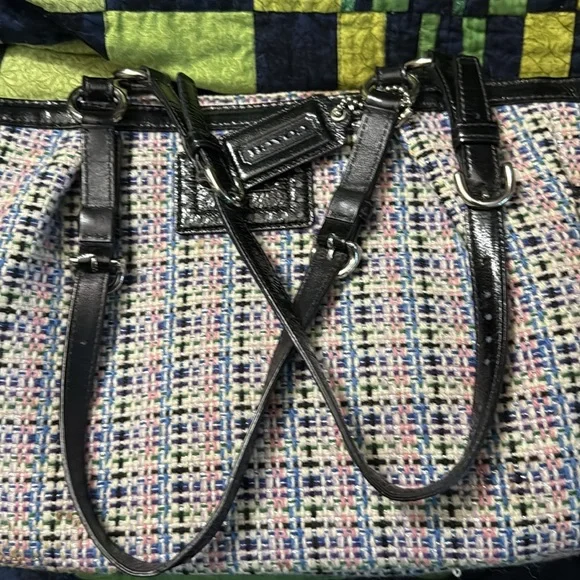 Coach Tweed Shoulder Bag with Black Trim - Picture 14 of 16